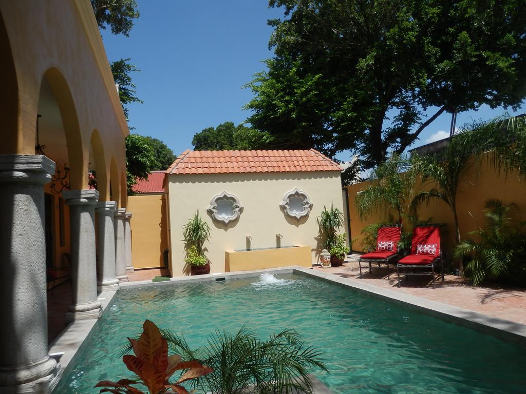 Ochenta Y Dos Bed & Breakfast & Spa Merida Exterior photo